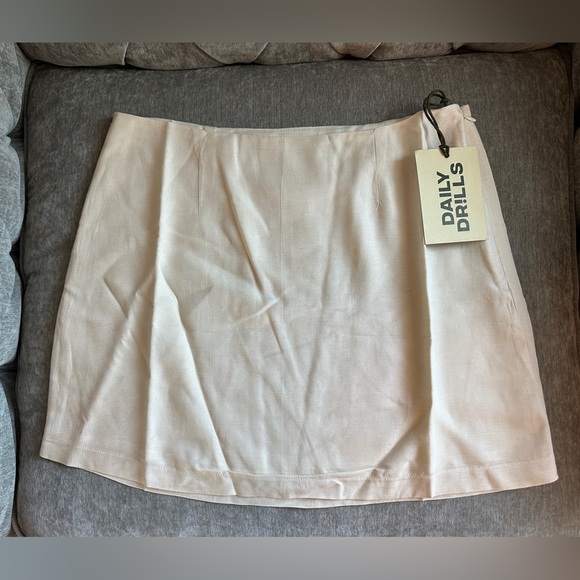 DAILY DRILLS LINEN SKIRT - Picture 3 of 5